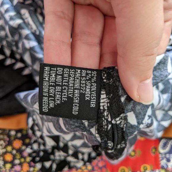 Ile Black and White Triangle Pattern Shirt Size L - Picture 8 of 8